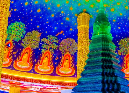 ワットパクナム（エメラルド寺院）